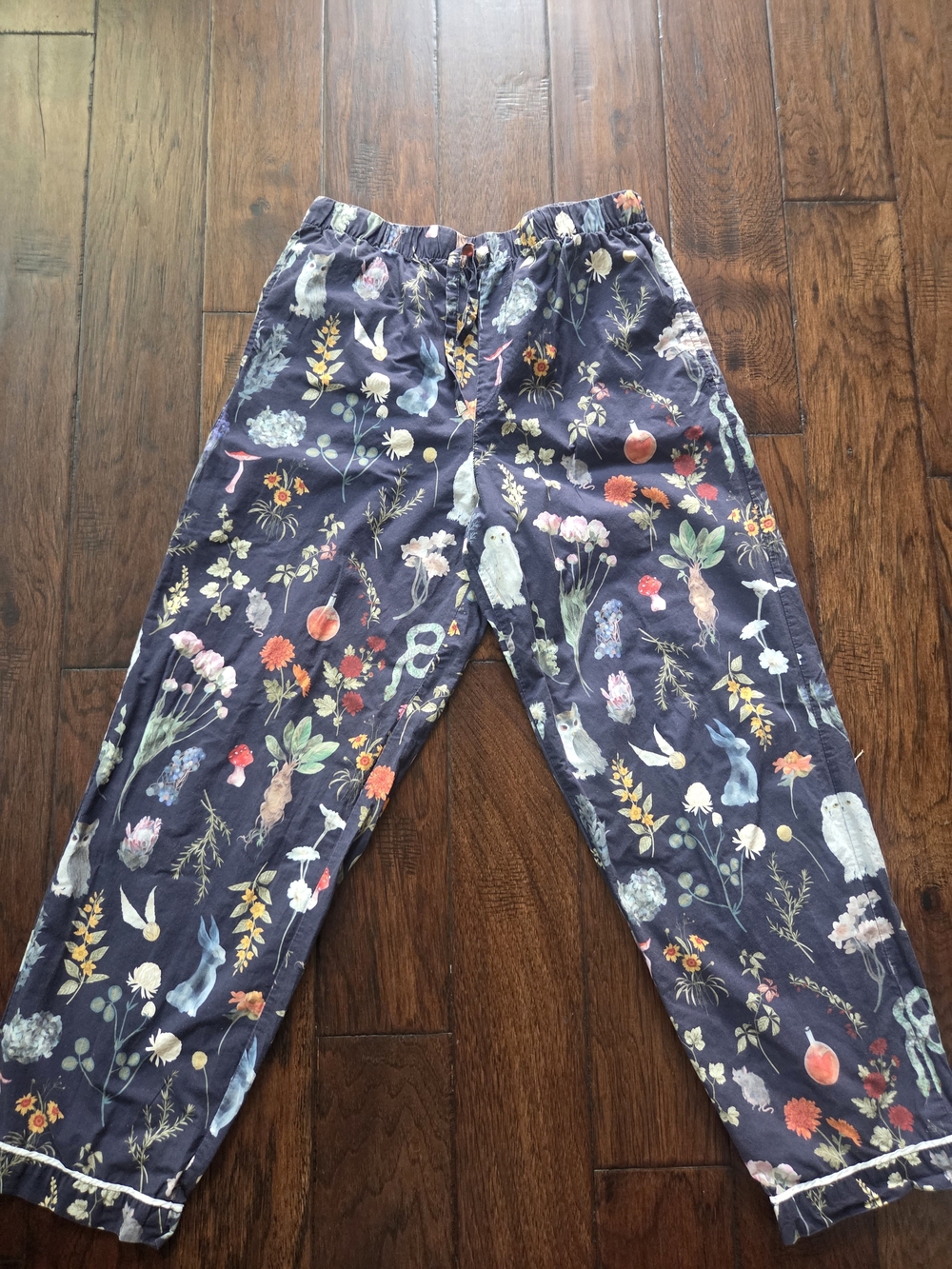 Pottery Barn Teen Harry Potter  Floral & Animal Print Navy Pajama Bottom Size M